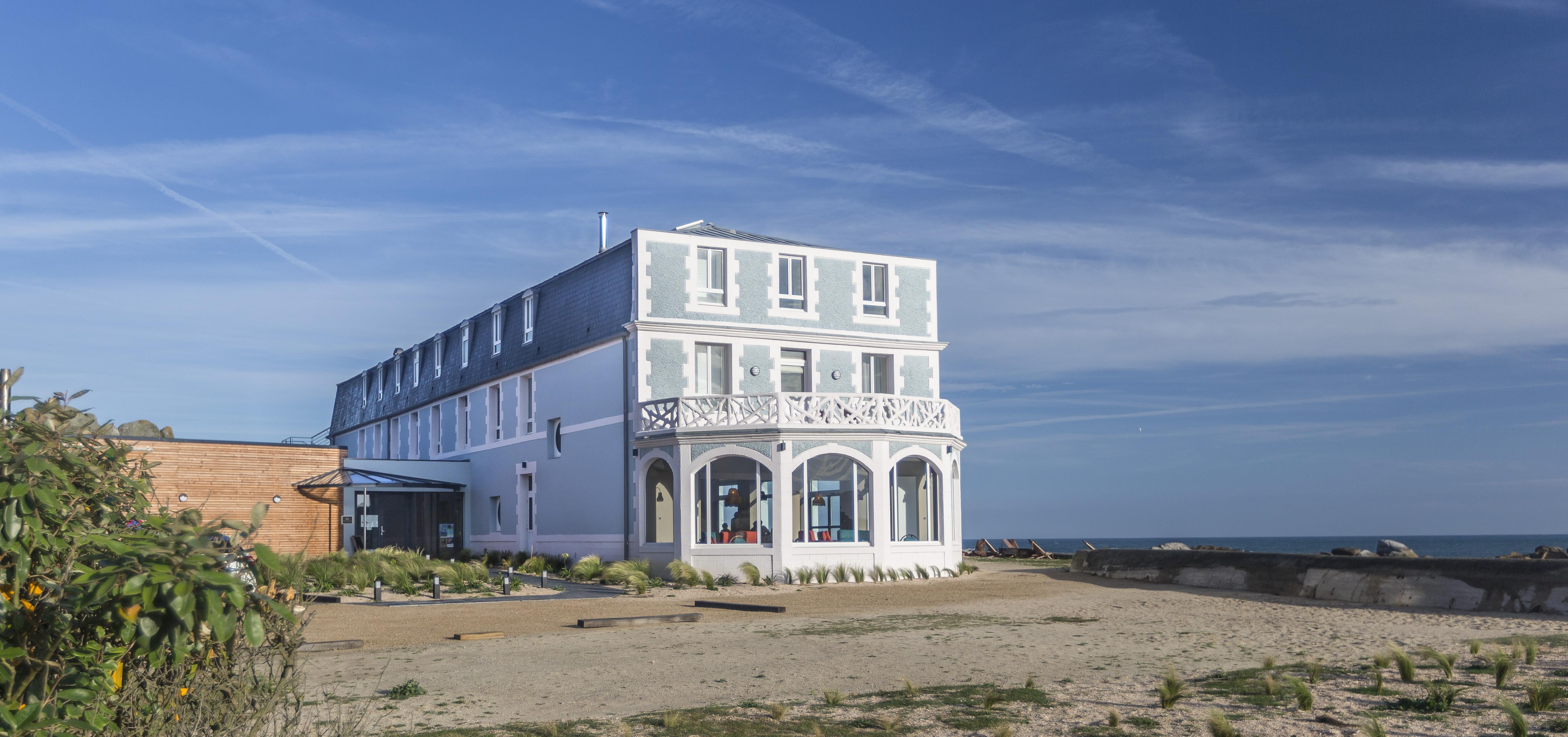 De La & Hotel 4*